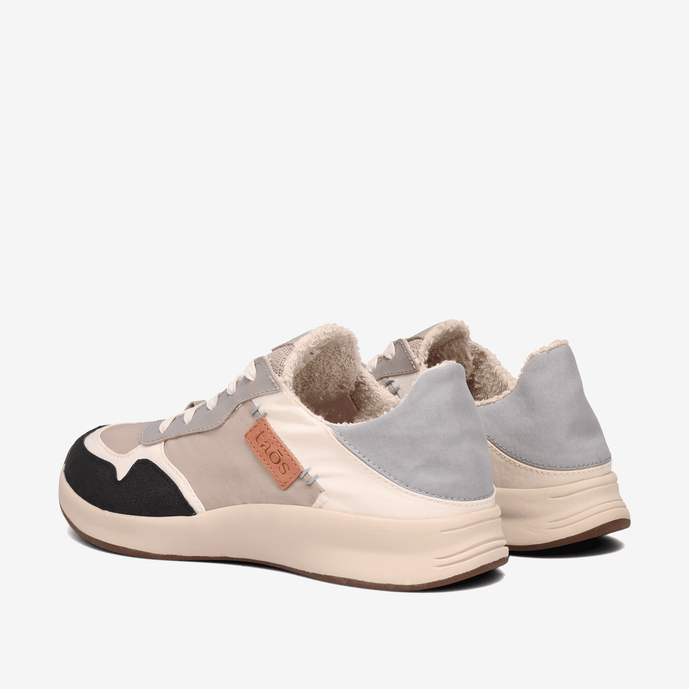 Direction Sneakers